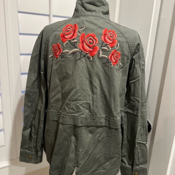 Green Jacket - Picture 3 of 5